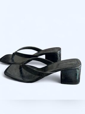 Zara Black Block Heel Thong Sandals (size 40) - Sleek Women's Summer Heels